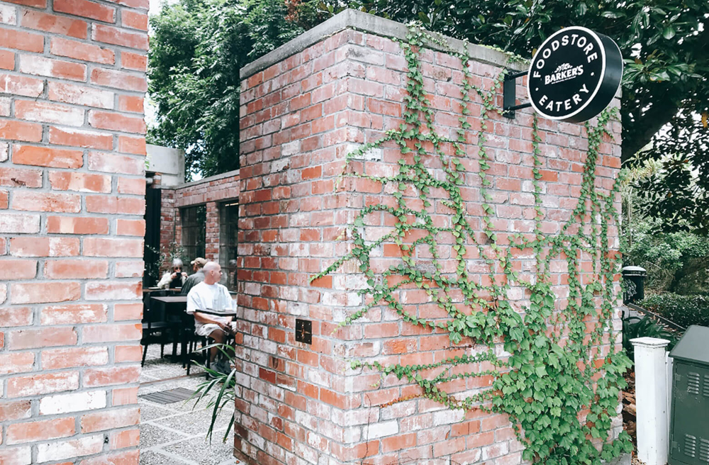 Barkers Foodstore Eatery