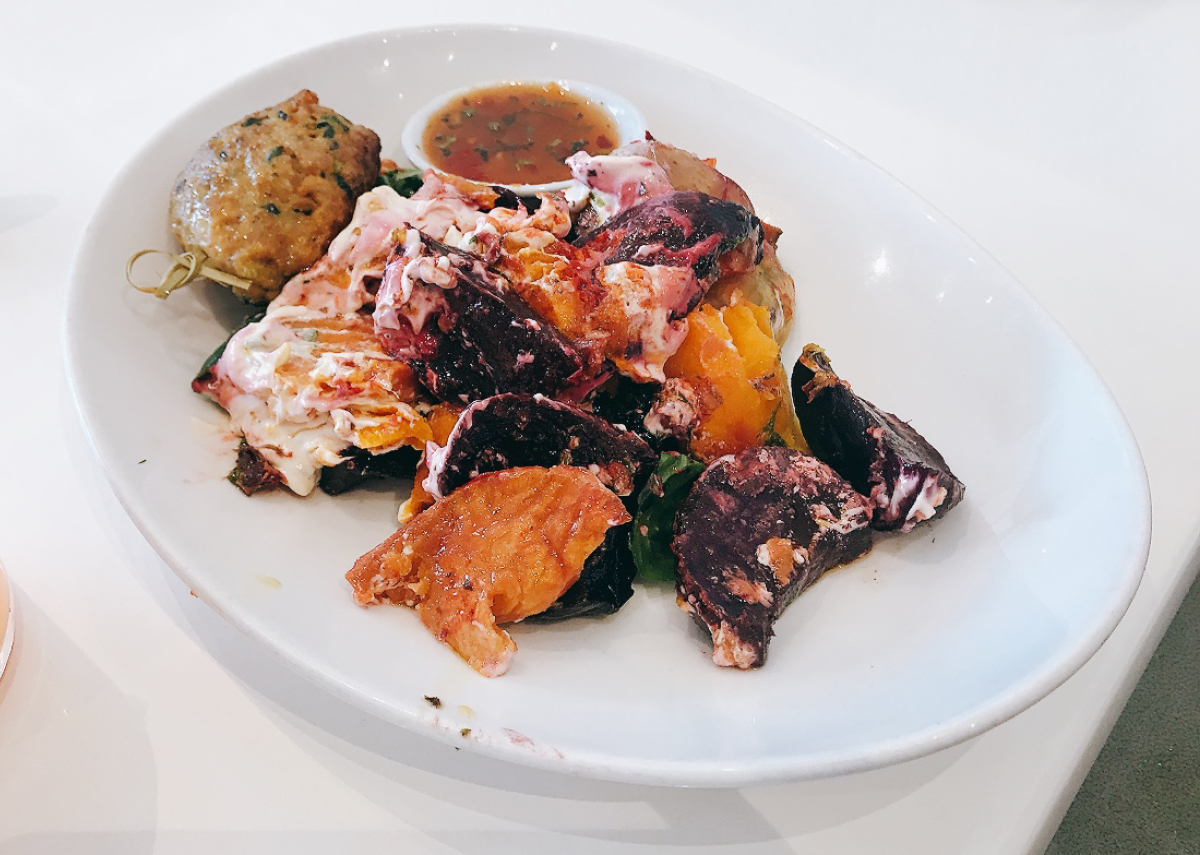 Husk Eats 1600x1140 V015