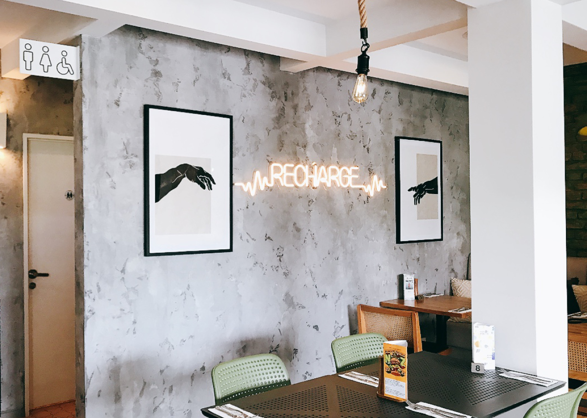 Husk Eats 1600x1140 V015